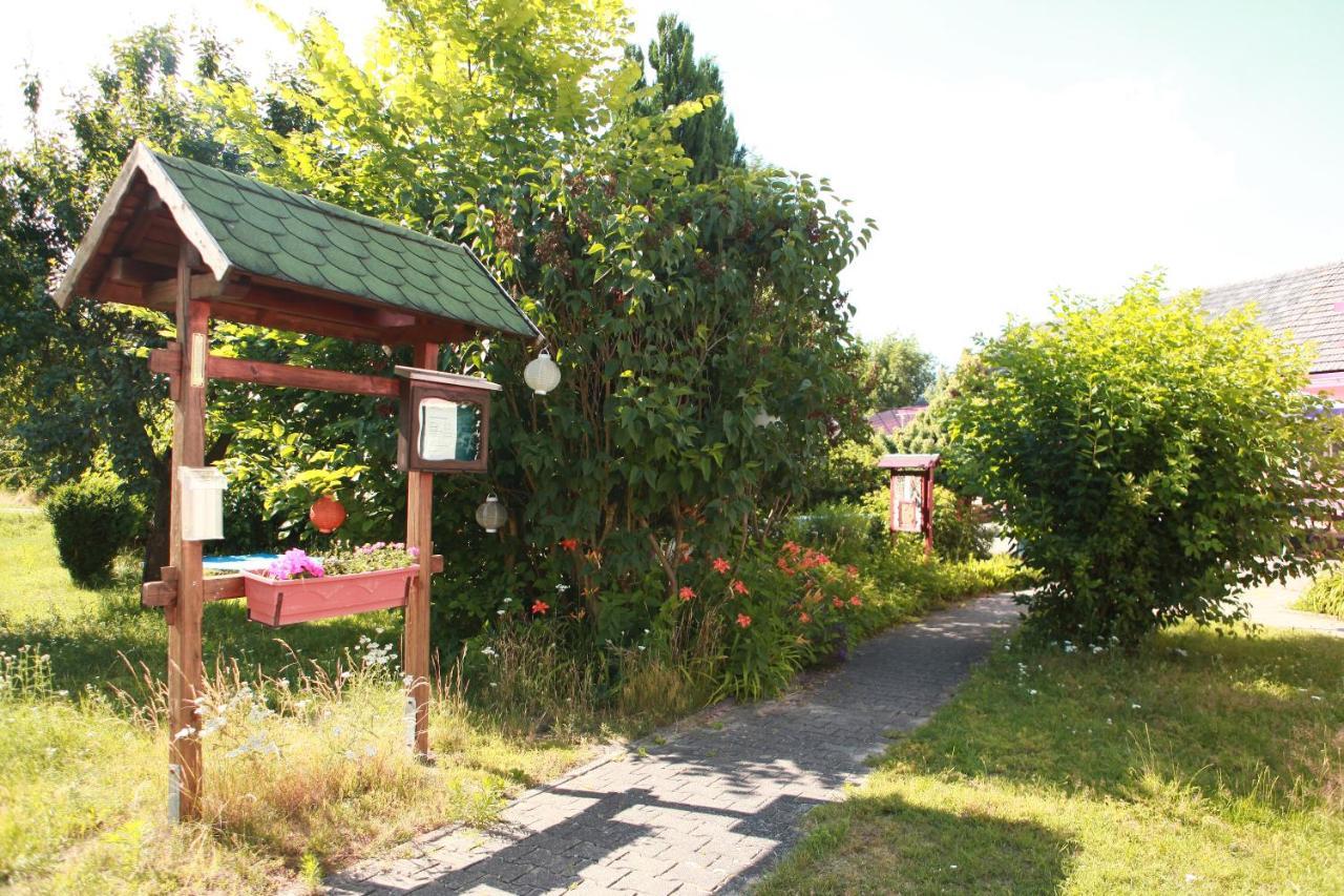 New Nomads Ferienwohnung Am See Zossen Εξωτερικό φωτογραφία